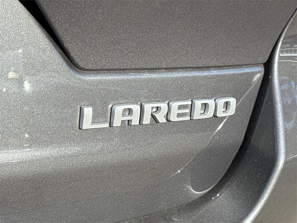 new 2025 Jeep Grand Cherokee car, priced at $39,175