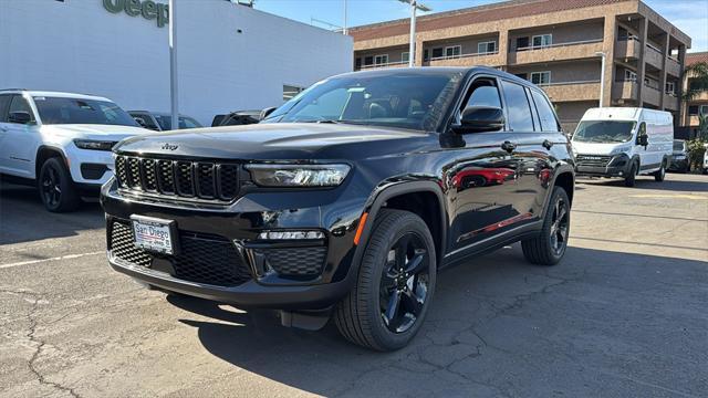 new 2025 Jeep Grand Cherokee car, priced at $43,925