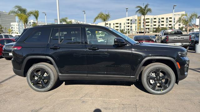 new 2025 Jeep Grand Cherokee car, priced at $43,925