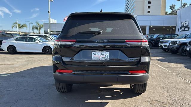 new 2025 Jeep Grand Cherokee car, priced at $43,925