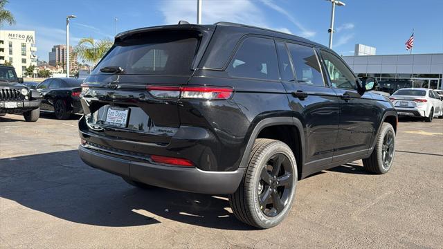 new 2025 Jeep Grand Cherokee car, priced at $43,925