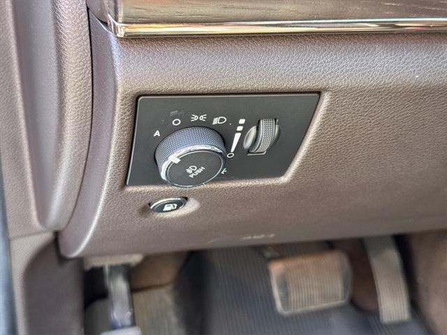 used 2014 Jeep Grand Cherokee car, priced at $12,990