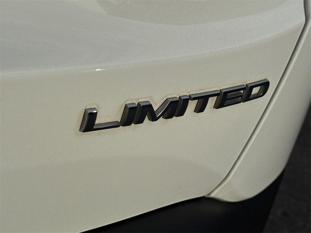 used 2018 Jeep Renegade car, priced at $13,497