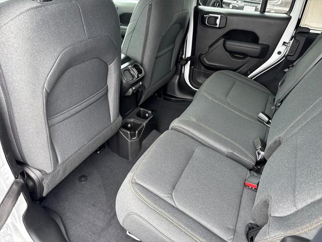 new 2025 Jeep Wrangler car, priced at $41,725