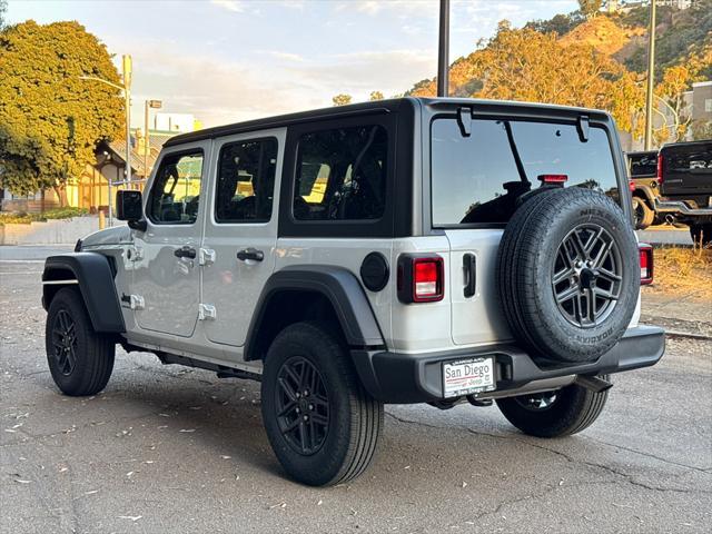 new 2025 Jeep Wrangler car, priced at $43,925