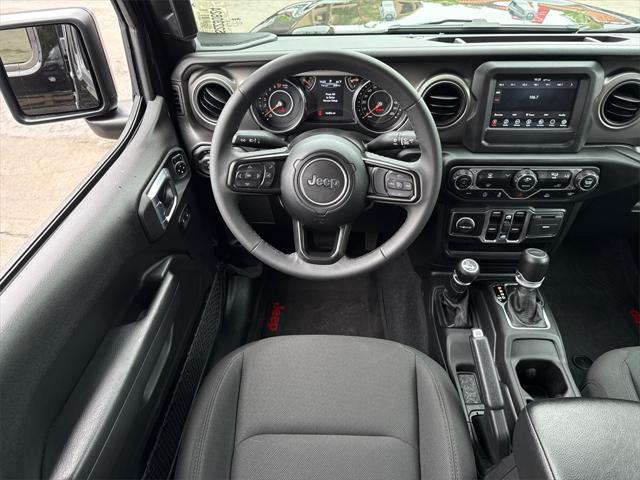 used 2023 Jeep Gladiator car, priced at $31,992
