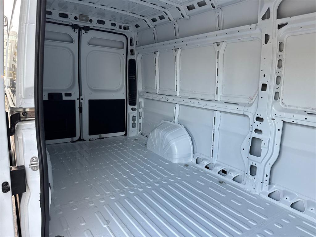 new 2025 Ram ProMaster 3500 car, priced at $51,425