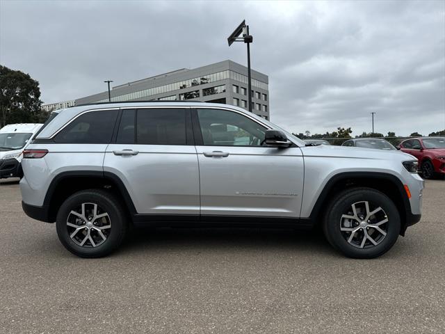 new 2025 Jeep Grand Cherokee car, priced at $44,925