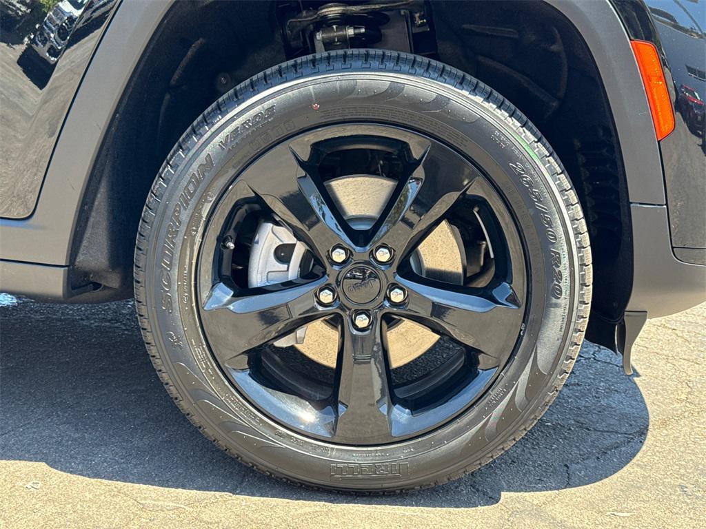 new 2025 Jeep Grand Cherokee L car, priced at $46,925