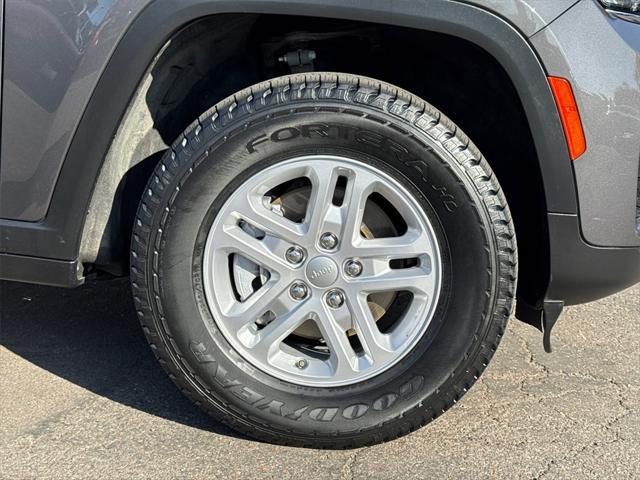 used 2023 Jeep Grand Cherokee car, priced at $25,777