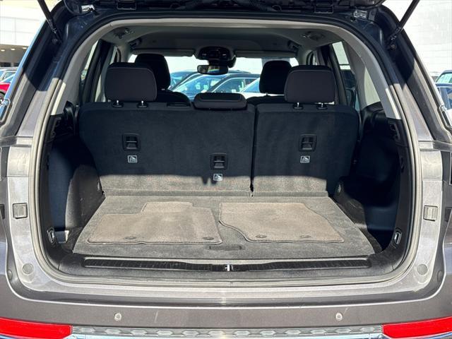 used 2023 Jeep Grand Cherokee car, priced at $25,777