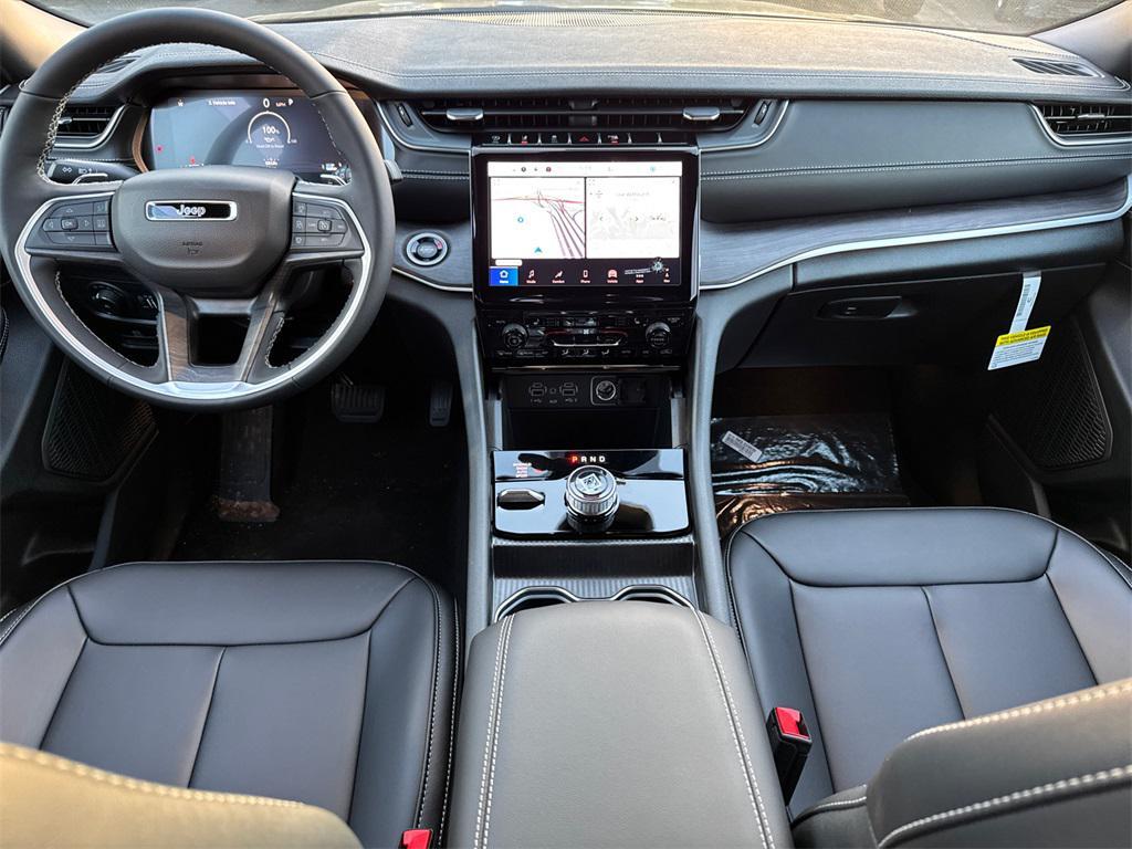 new 2025 Jeep Grand Cherokee L car, priced at $45,925
