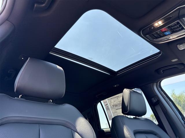 new 2025 Jeep Wagoneer S car, priced at $44,925