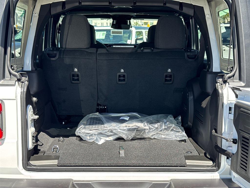 new 2025 Jeep Wrangler car, priced at $57,925