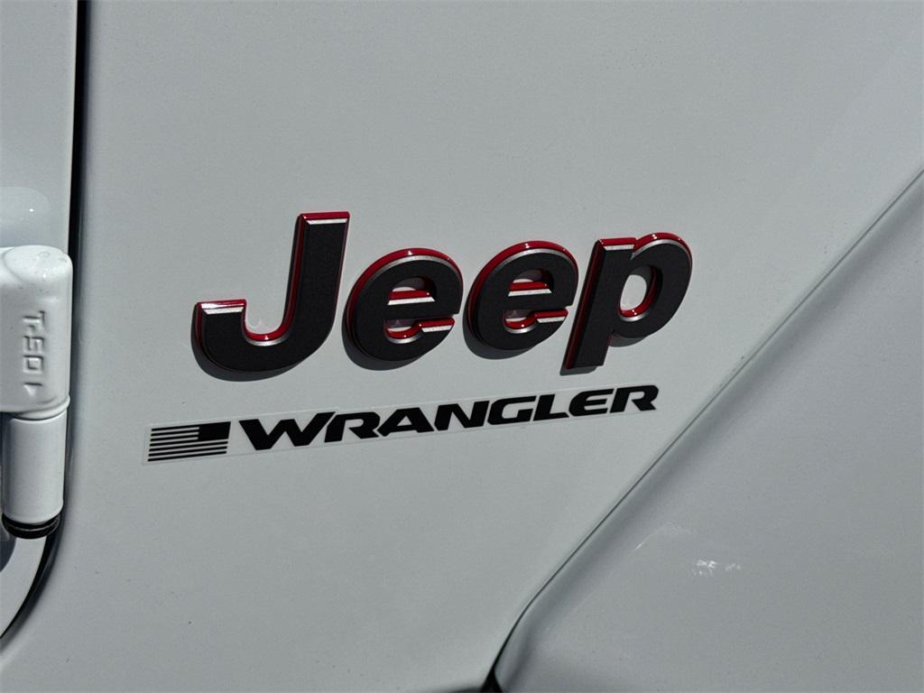 new 2025 Jeep Wrangler car, priced at $57,925