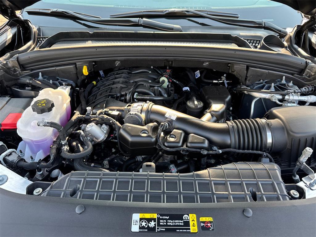 new 2025 Jeep Grand Cherokee L car, priced at $41,925