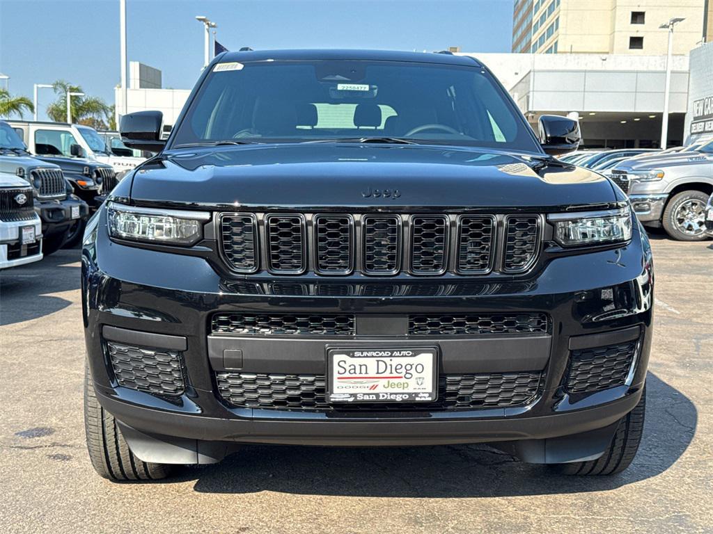 new 2025 Jeep Grand Cherokee L car, priced at $41,925