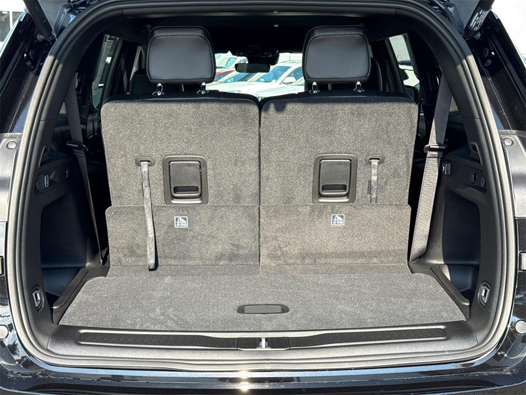 new 2025 Jeep Grand Cherokee L car, priced at $41,925