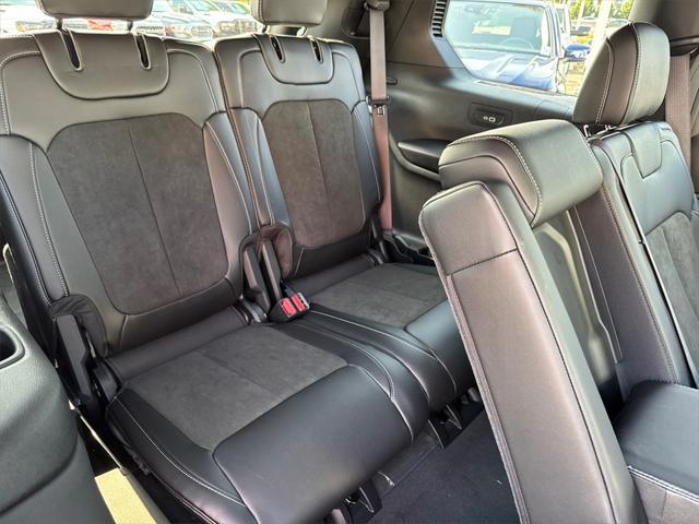 new 2025 Jeep Grand Cherokee L car, priced at $42,589