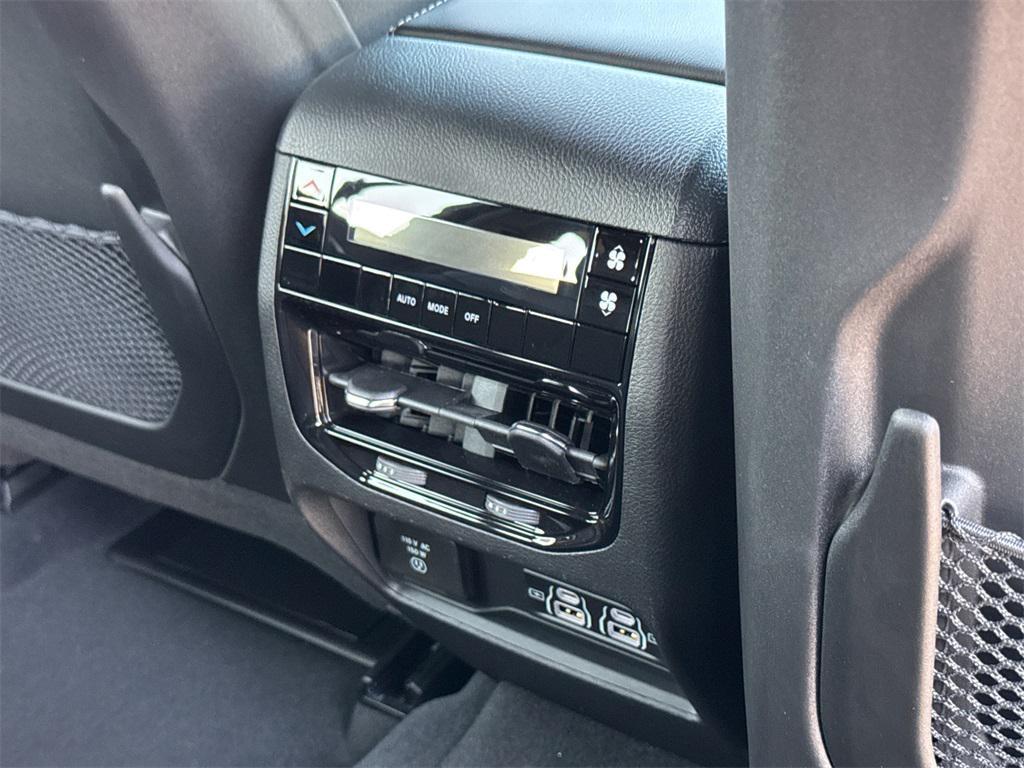 new 2025 Jeep Grand Cherokee L car, priced at $41,925