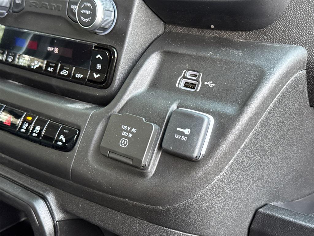 new 2025 Ram ProMaster 2500 car, priced at $50,425