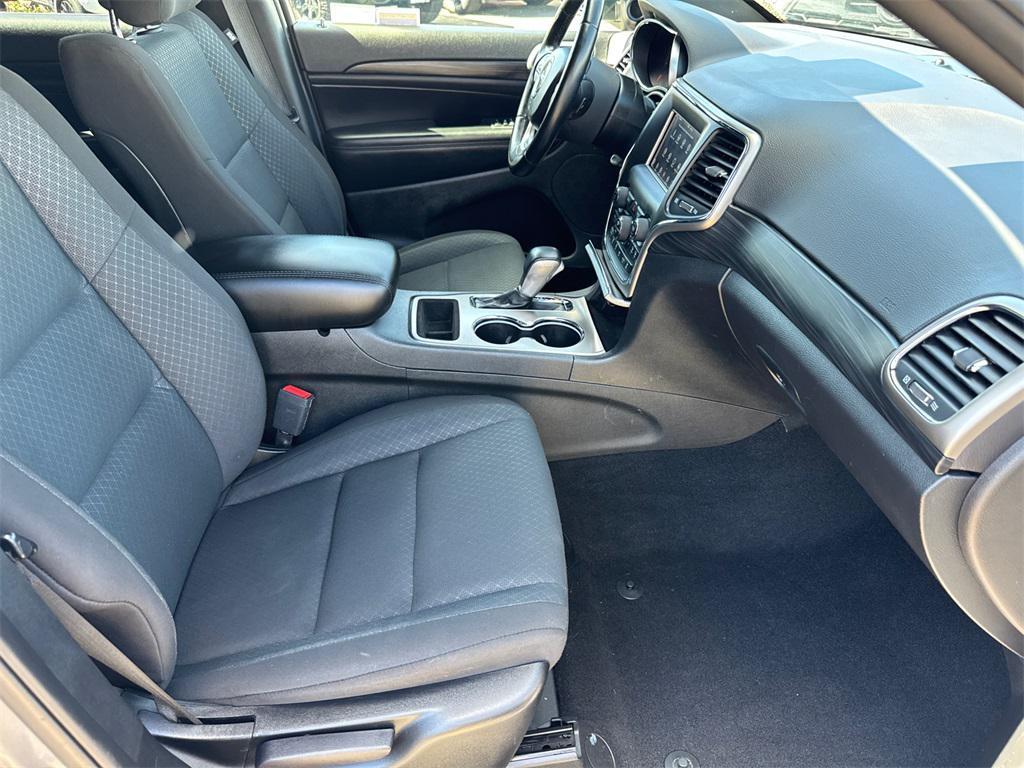 used 2021 Jeep Grand Cherokee car, priced at $21,355