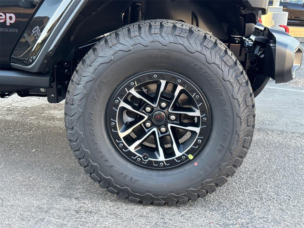 new 2025 Jeep Wrangler car, priced at $67,925