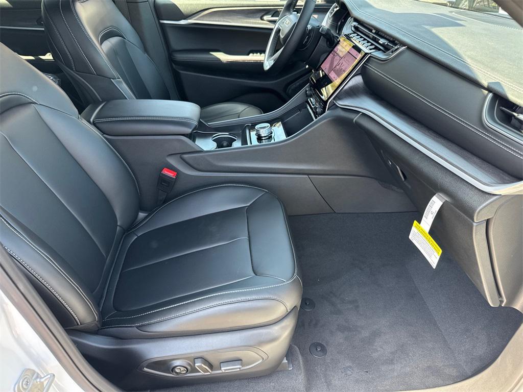 new 2025 Jeep Grand Cherokee L car, priced at $46,425