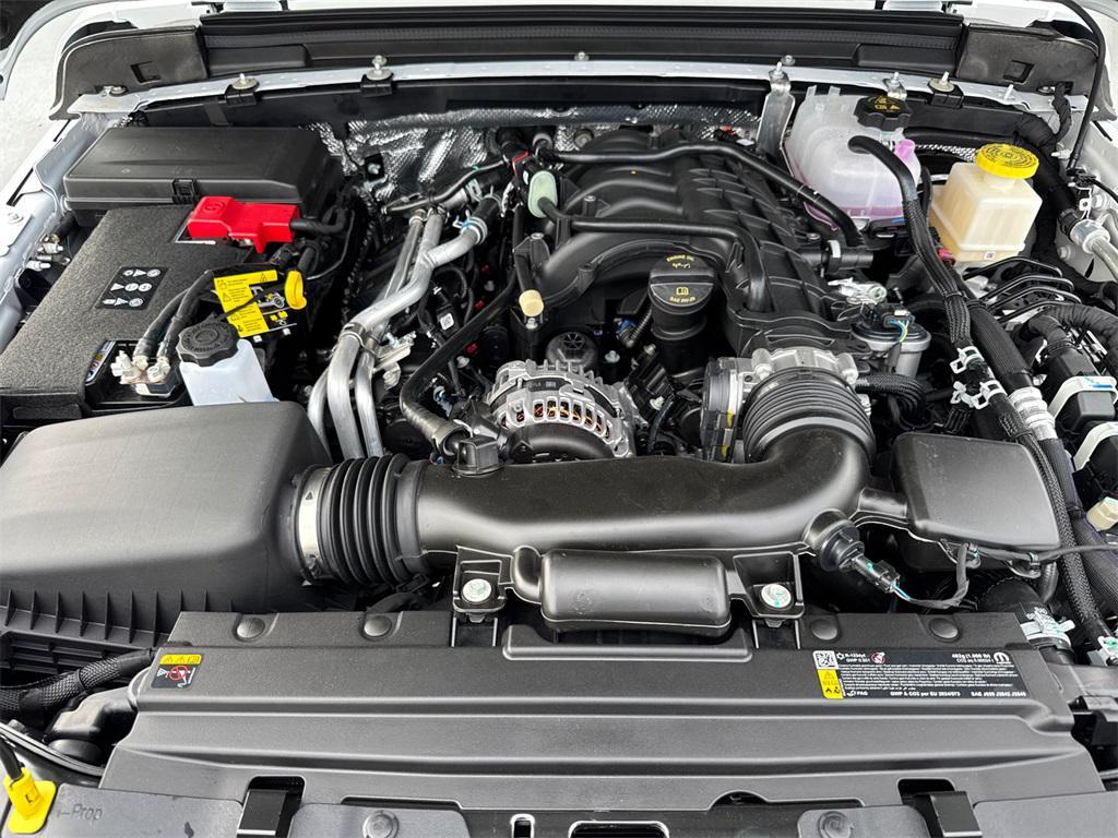 new 2025 Jeep Gladiator car, priced at $41,725