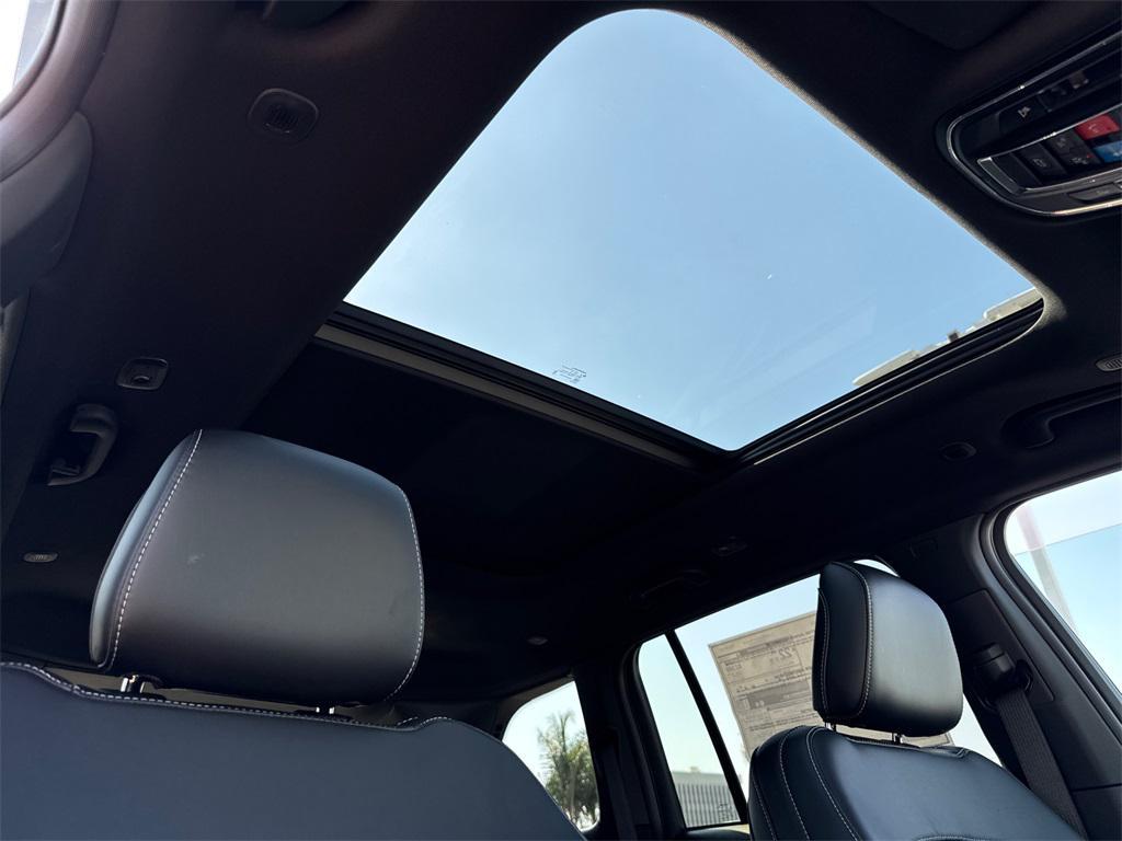 new 2025 Jeep Grand Cherokee car, priced at $46,925