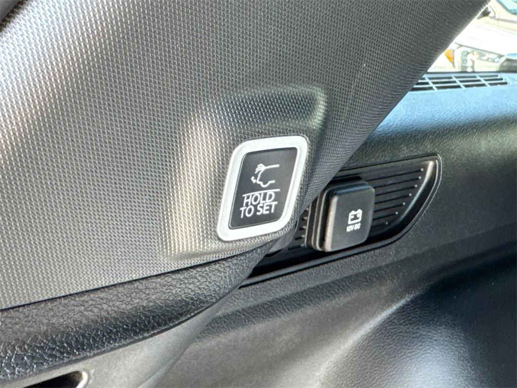 new 2025 Jeep Grand Cherokee car, priced at $46,925