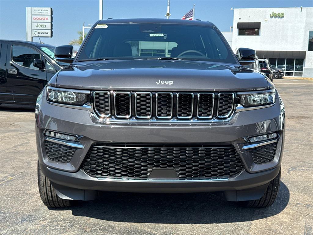 new 2025 Jeep Grand Cherokee car, priced at $46,925
