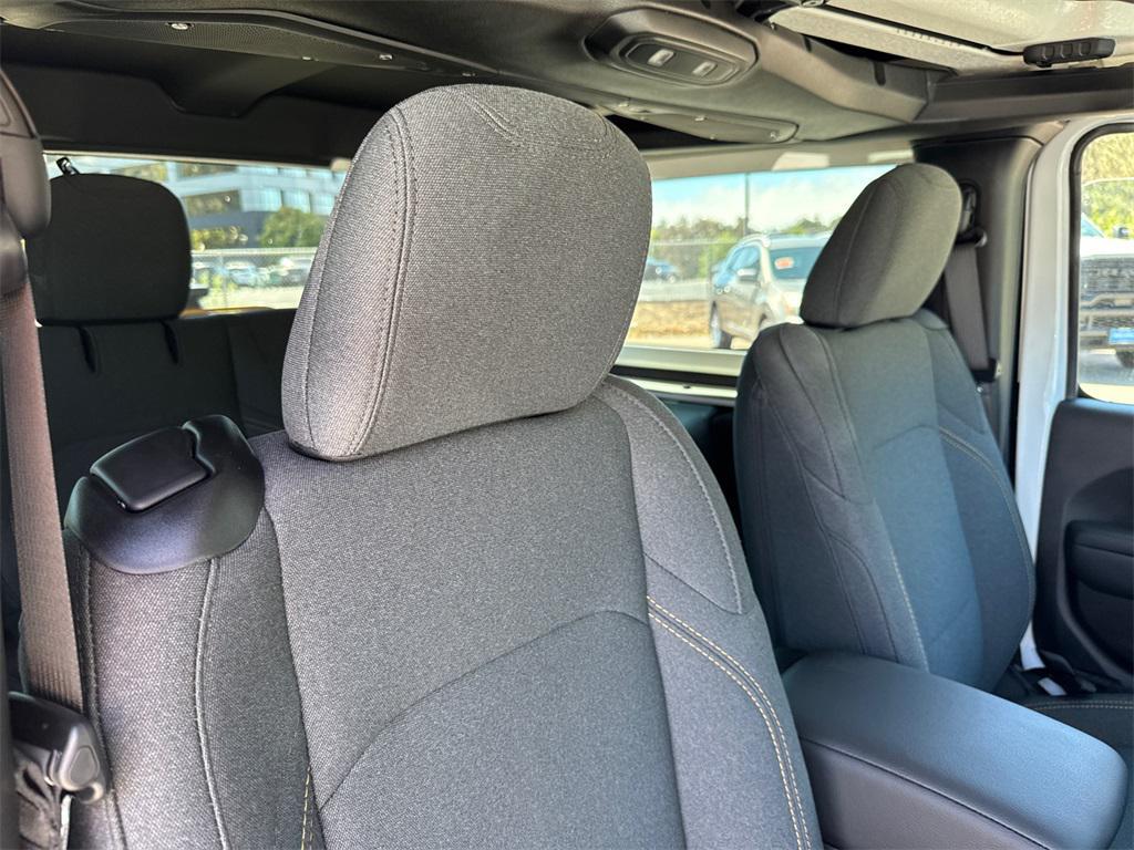 new 2025 Jeep Wrangler car, priced at $39,730