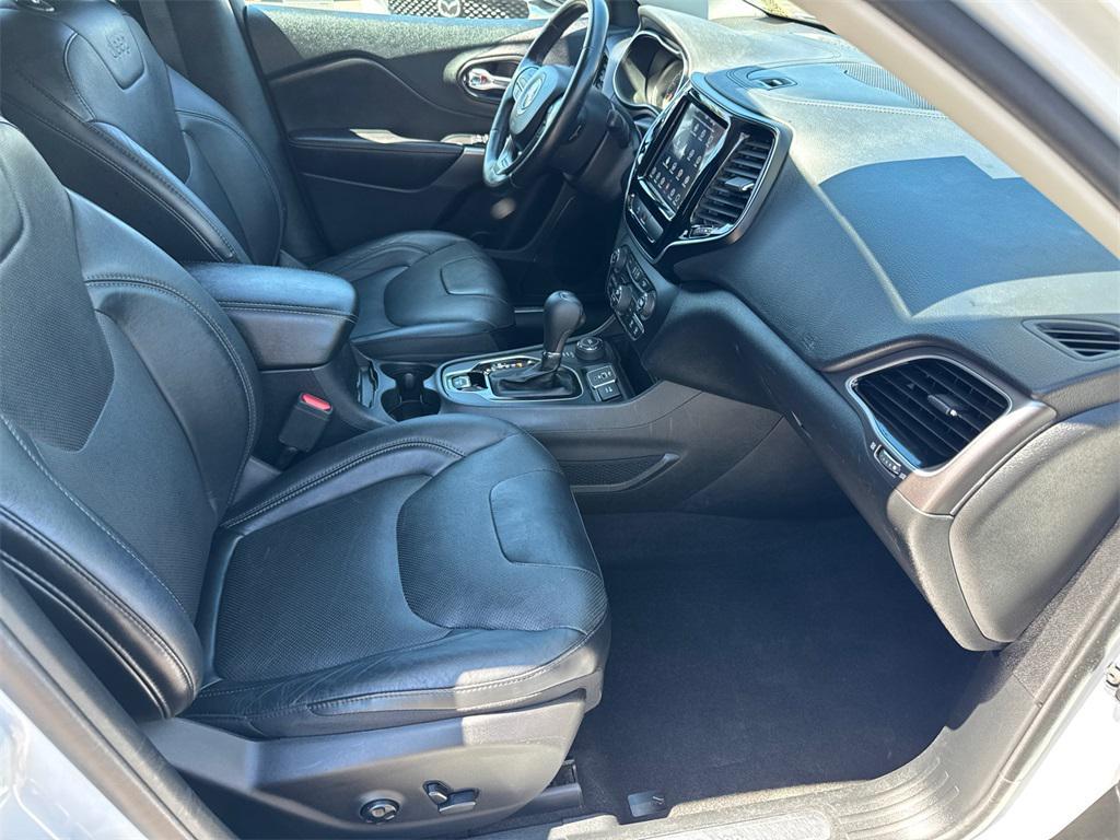 used 2020 Jeep Cherokee car, priced at $18,777