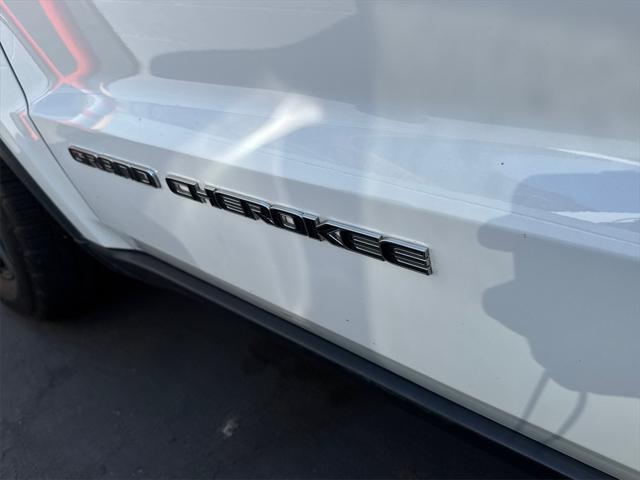 used 2018 Jeep Grand Cherokee car, priced at $15,990