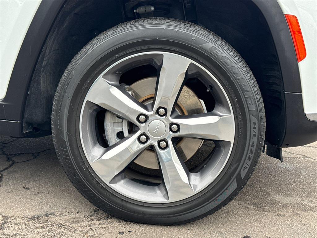 used 2021 Jeep Grand Cherokee L car, priced at $28,591