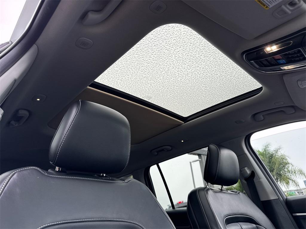 used 2021 Jeep Grand Cherokee L car, priced at $28,591