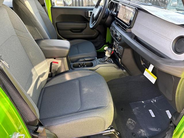new 2025 Jeep Wrangler car, priced at $44,725