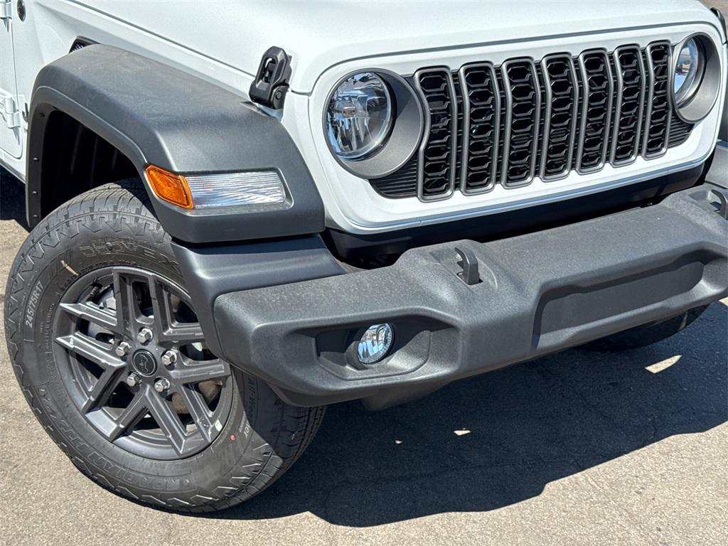 new 2025 Jeep Wrangler car, priced at $38,725