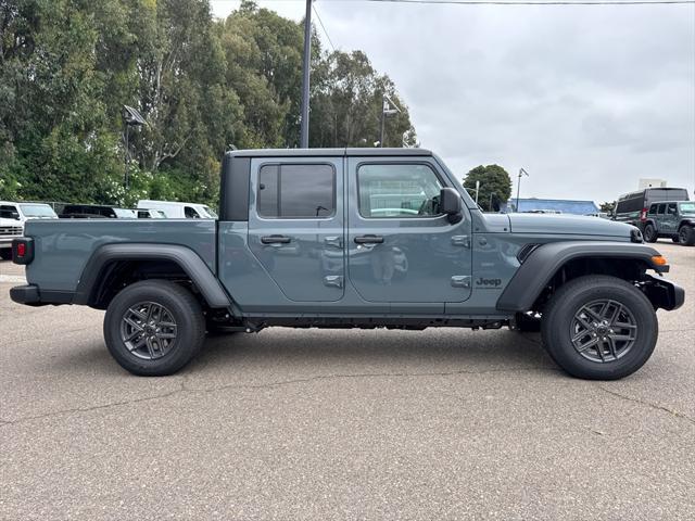 new 2025 Jeep Gladiator car, priced at $42,925