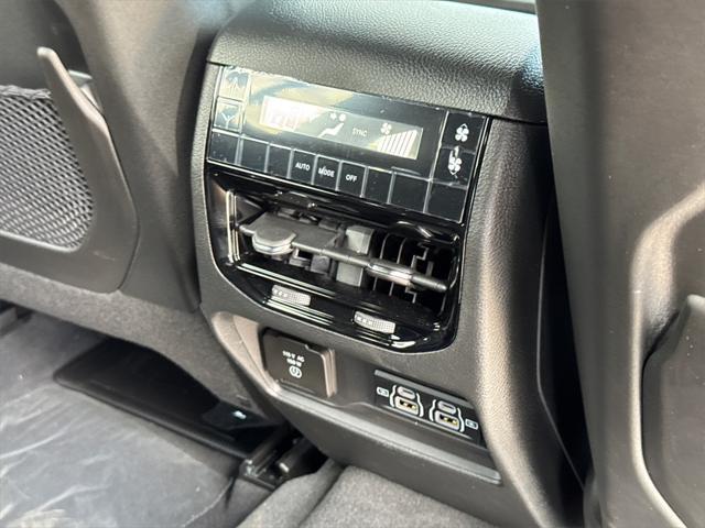 new 2025 Jeep Grand Cherokee L car, priced at $44,725
