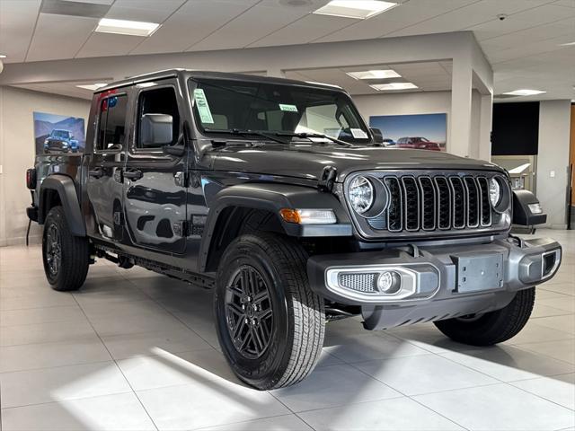 new 2025 Jeep Gladiator car, priced at $41,925