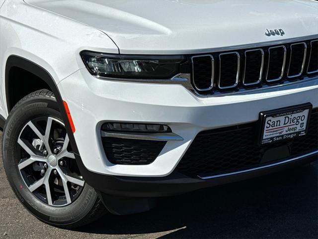 new 2025 Jeep Grand Cherokee car, priced at $43,925