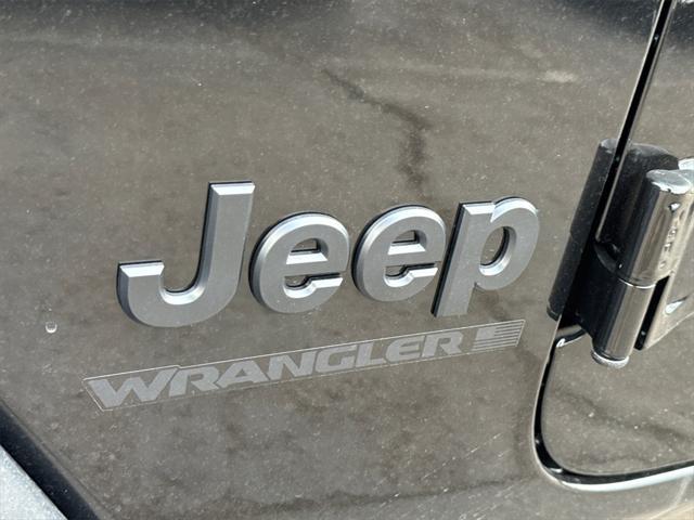 new 2025 Jeep Wrangler car, priced at $38,925