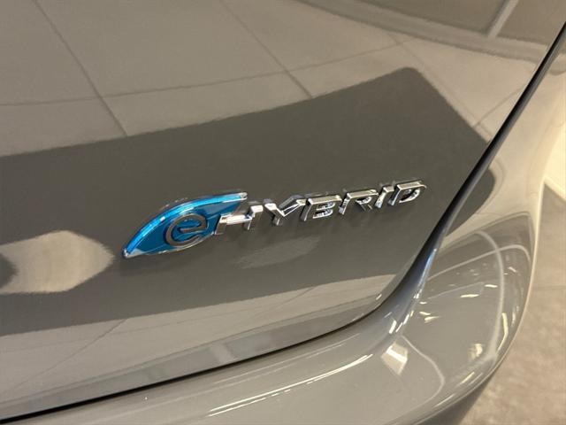 new 2025 Chrysler Pacifica Hybrid car, priced at $37,925