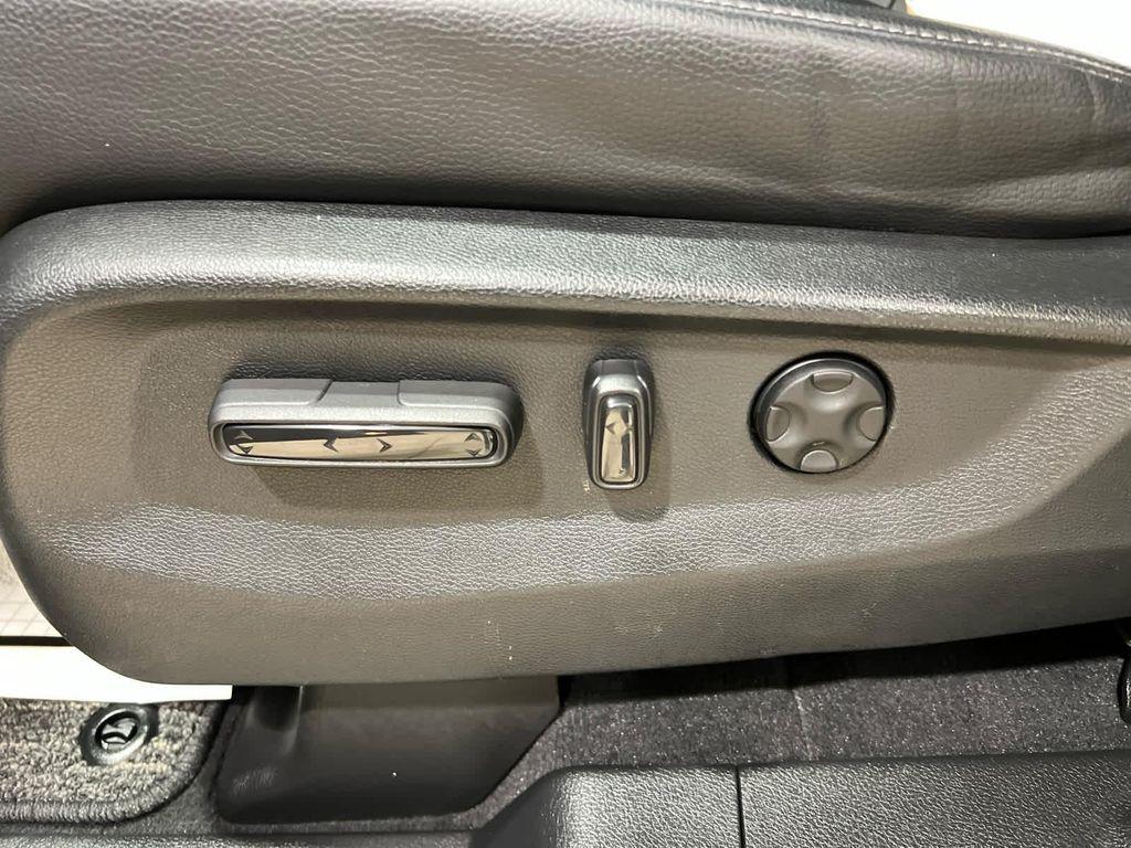 used 2023 Honda Odyssey car, priced at $37,238