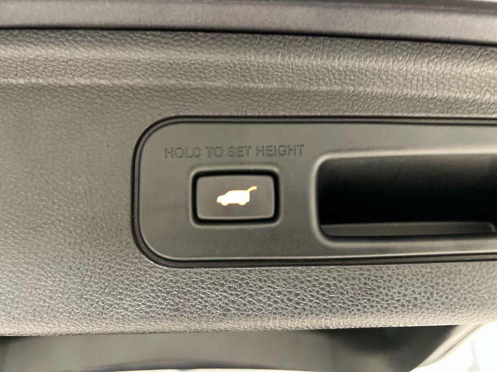 used 2023 Honda Odyssey car, priced at $37,238