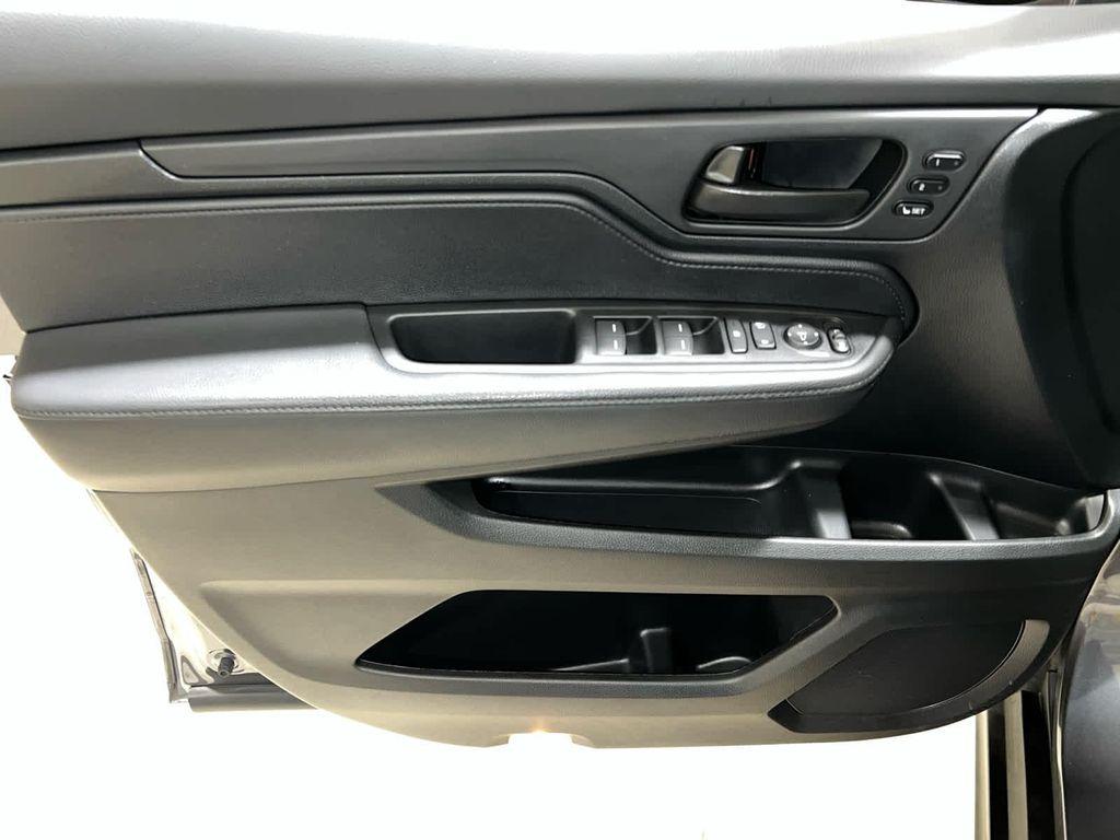 used 2023 Honda Odyssey car, priced at $37,238