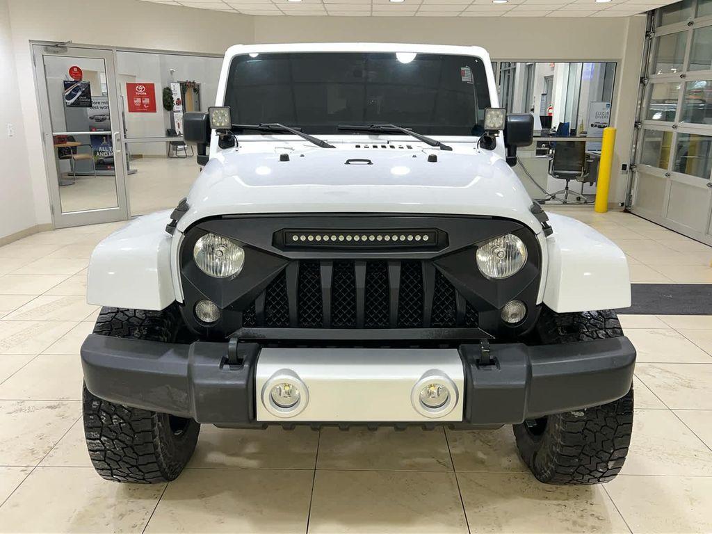 used 2015 Jeep Wrangler Unlimited car, priced at $20,372