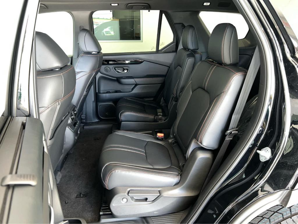 new 2025 Honda Pilot car, priced at $50,850